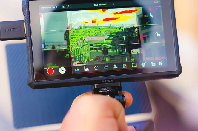 sandstone delamination