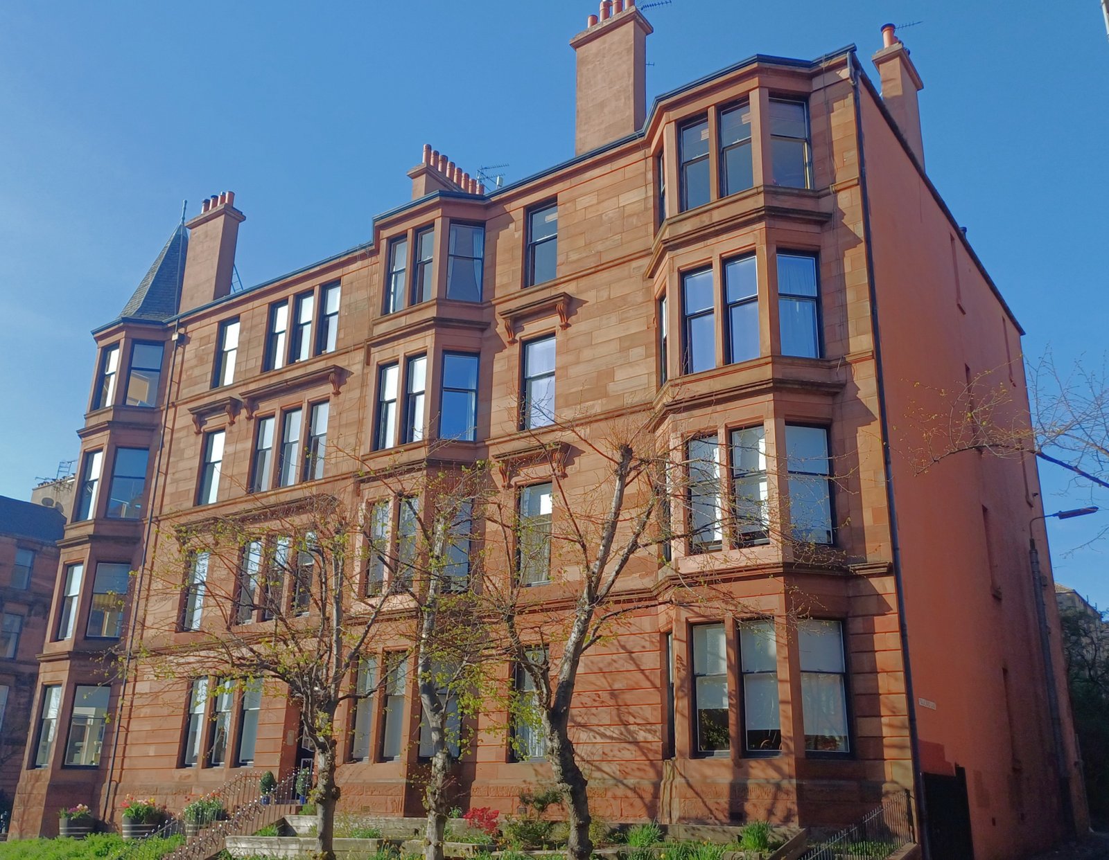 Glasgow red sandstone tenement — the shared building stock 7days manages